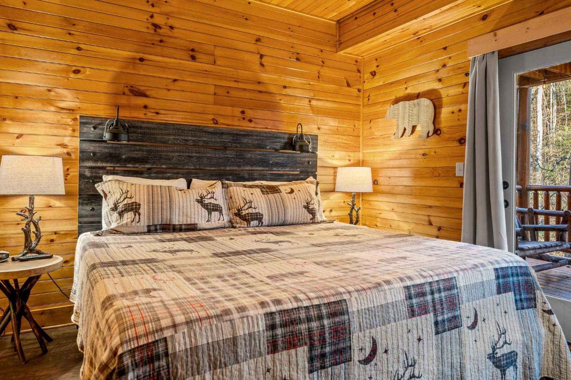 Mountain Laurel Holiday Home Gatlinburg Exterior photo